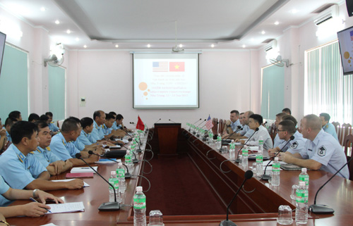 Trao đổi chuyên môn về vận hành an toàn sân bay giữa Việt Nam và Hoa Kỳ