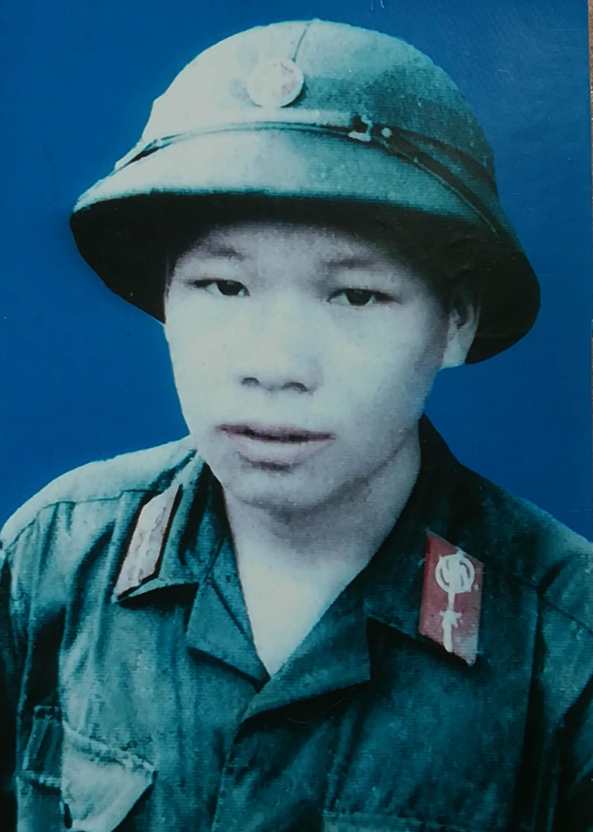 Mong tìm được phần mộ của em trai
