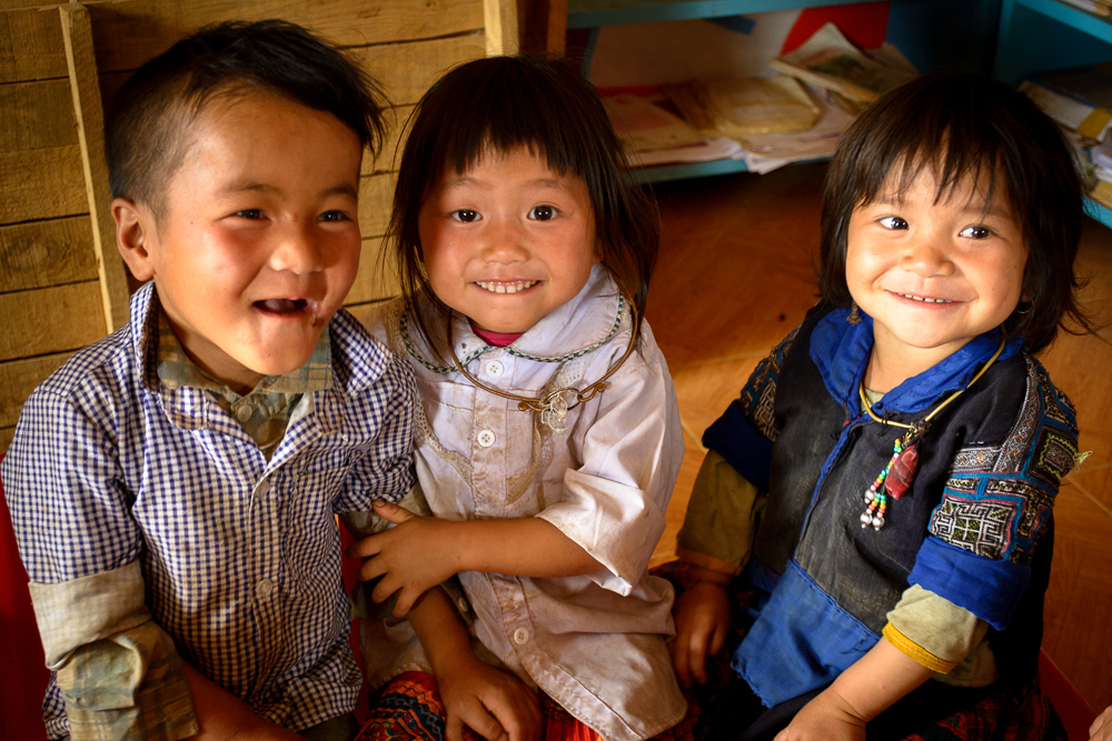 Ba cô giáo trên đỉnh Lùng Cúng