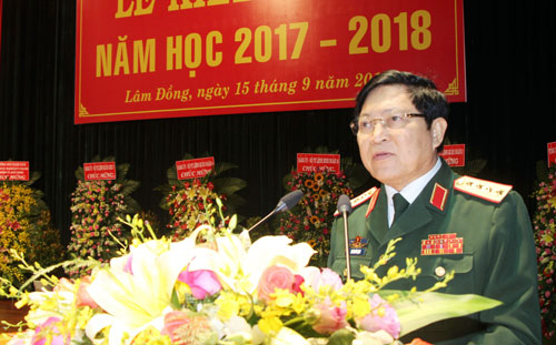 Đại tướng Ngô Xuân Lịch dự lễ khai giảng năm học mới tại Học viện Lục quân 