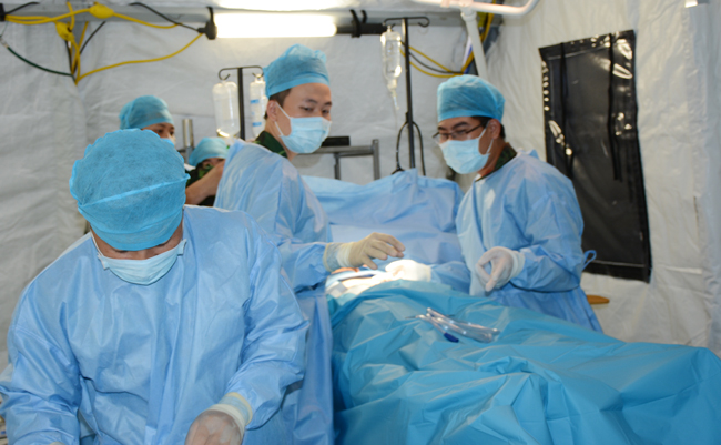 Bệnh viện dã chiến cấp 2 diễn tập vận hành tổng hợp