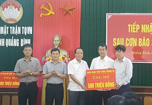 VietinBank ủng hộ đồng bào vùng bão Quảng Bình 500 triệu đồng