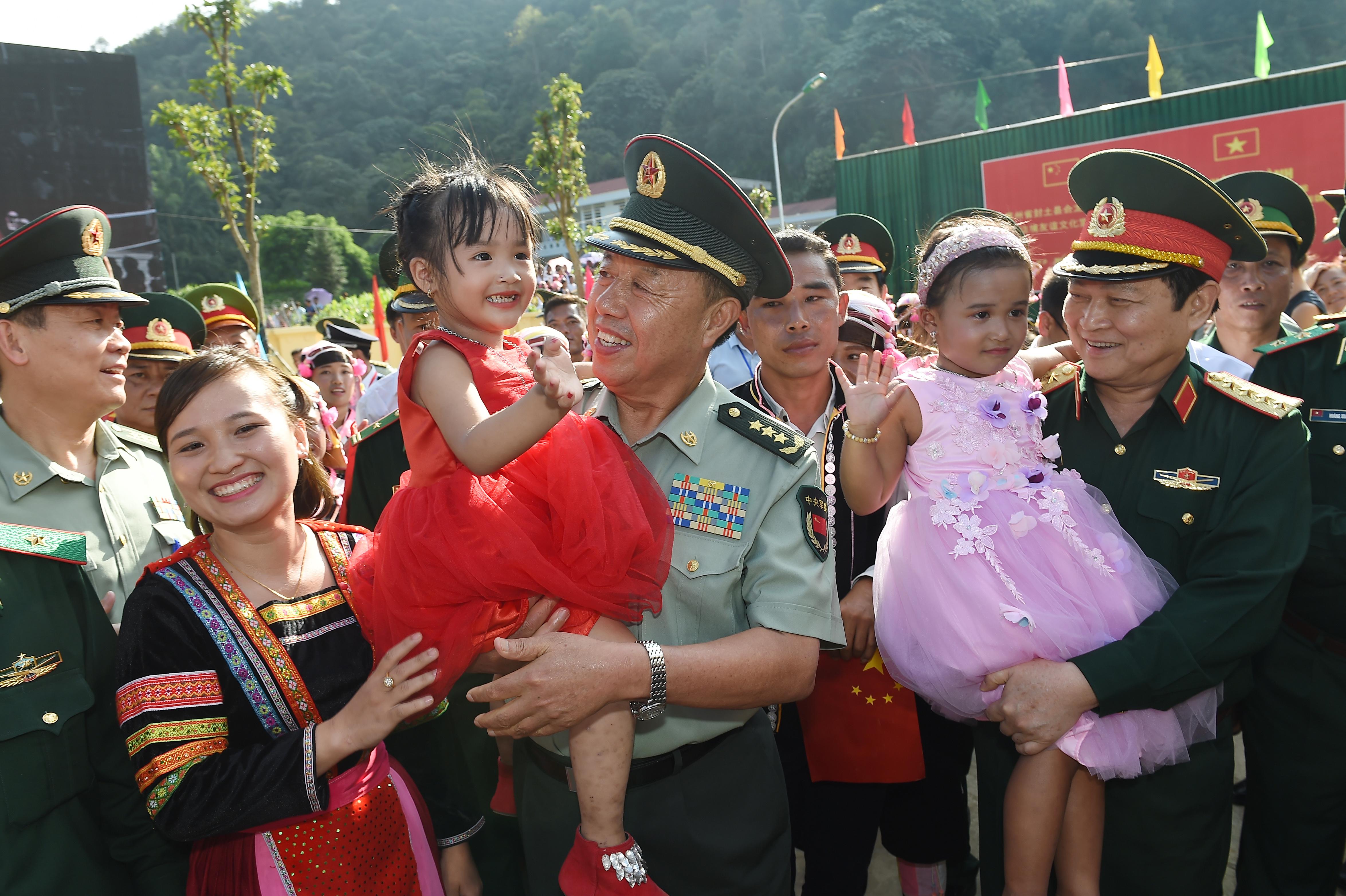 Xây dựng quan hệ Việt - Trung phát triển lành mạnh và bền vững