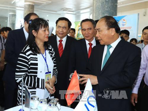 Thủ tướng Nguyễn Xuân Phúc: Hậu Giang cần đẩy mạnh cải cách hành chính, cải thiện môi trường đầu tư