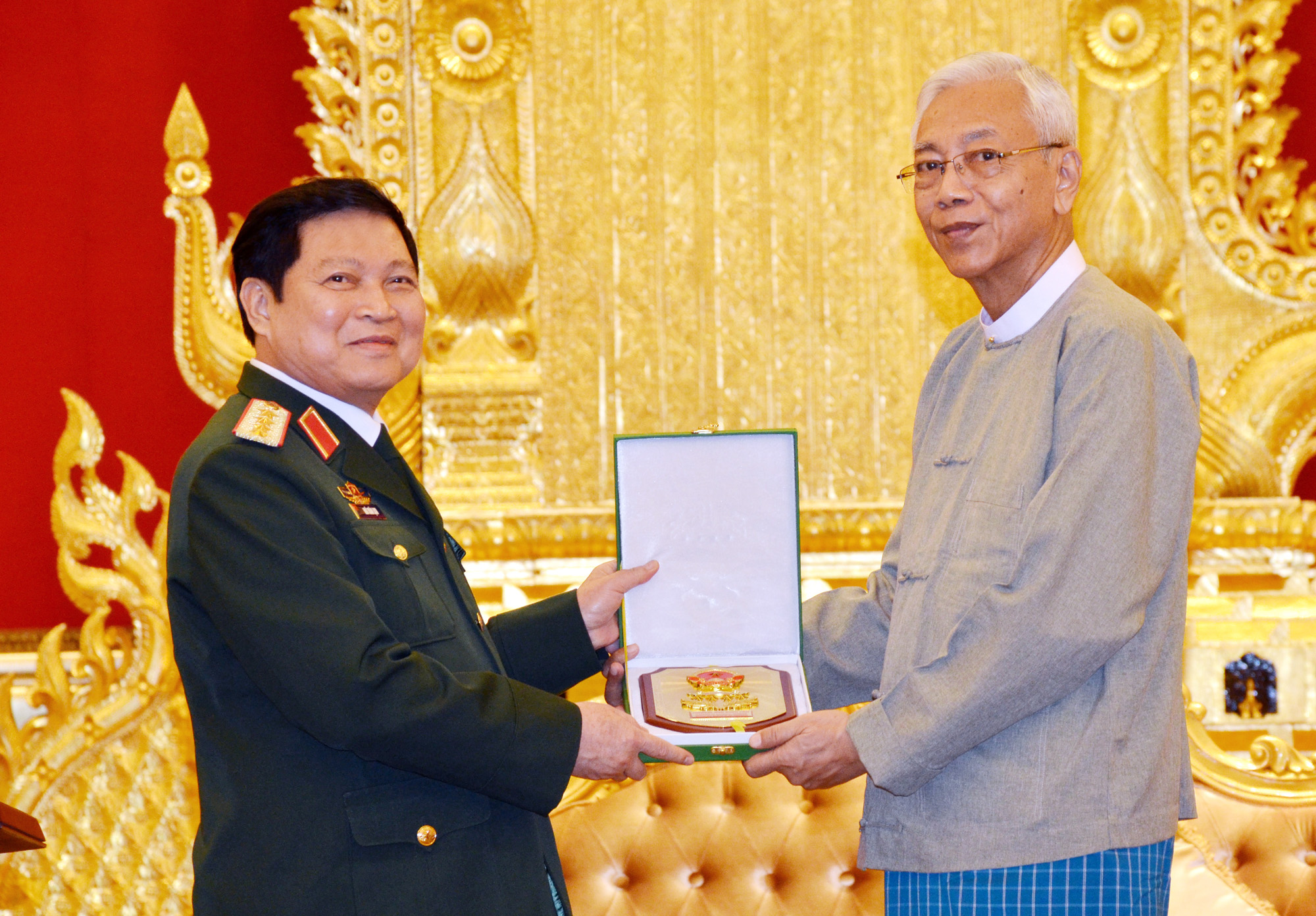 Đưa quan hệ quốc phòng Việt Nam - Myanmar đi vào chiều sâu và thực chất
