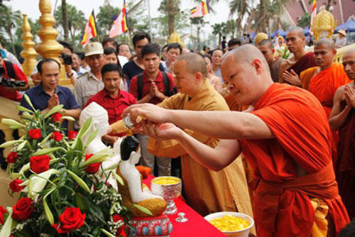 Tái hiện nhiều lễ hội văn hóa Khmer Nam Bộ tại Hà Nội