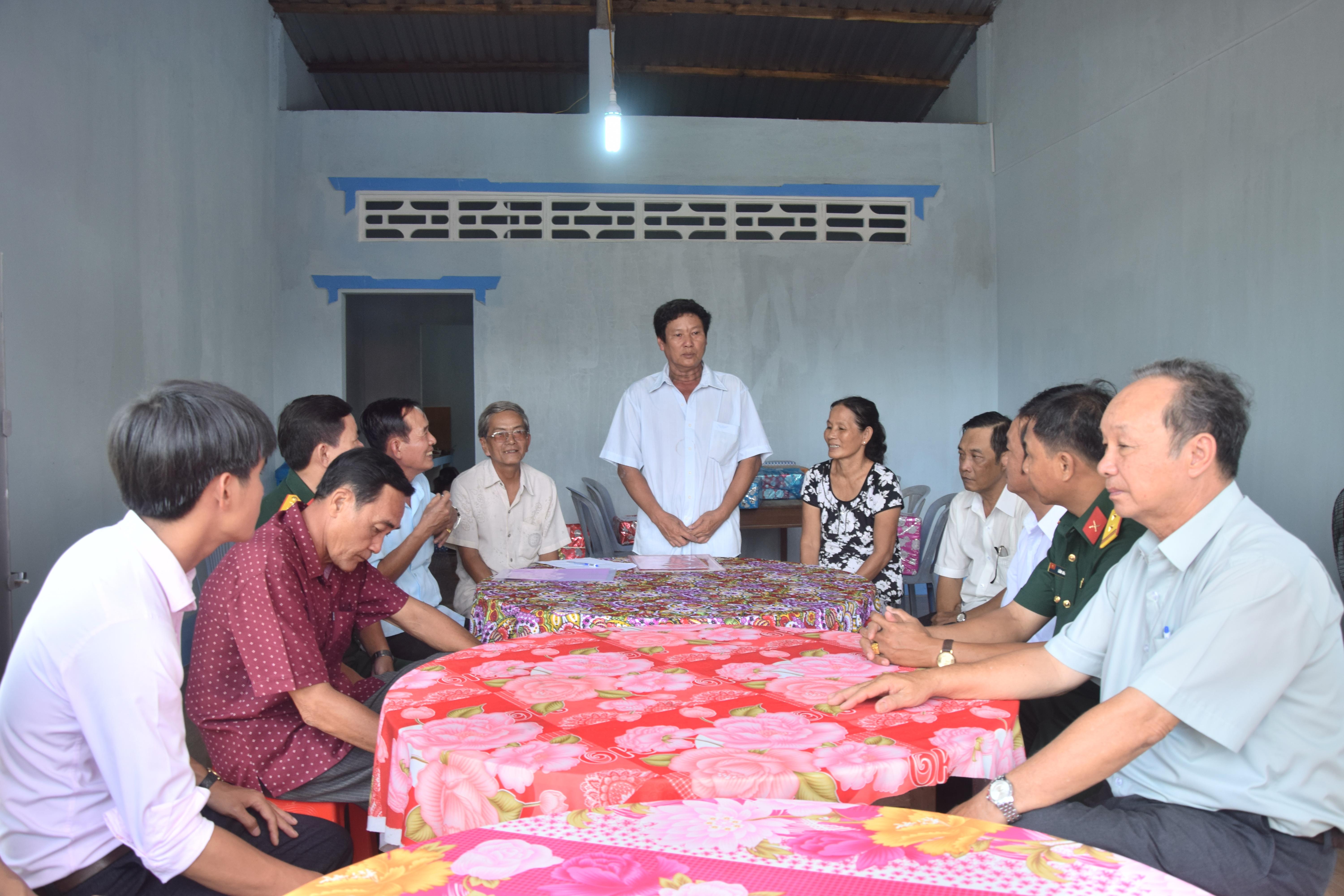 Những ngôi nhà ấm áp tình đồng đội
