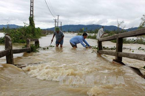 Mưa lớn gây thiệt hại ở một số địa phương

