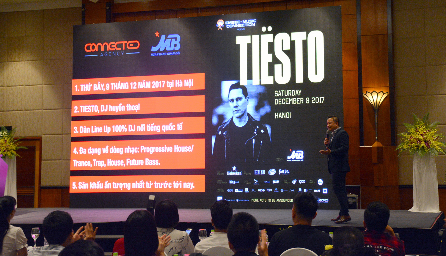 Hoành tráng và duy nhất EMBee – Music Conection
