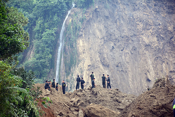 Gặp người đầu tiên tìm thấy nạn nhân trong vụ sạt lở tại Tân Lạc
