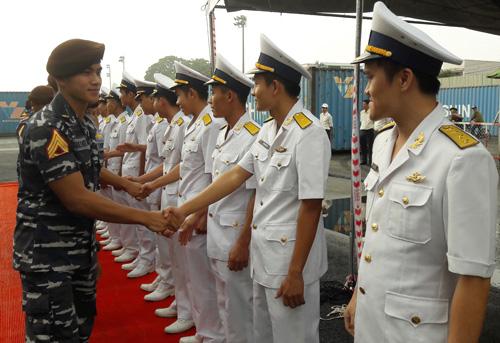 Hải quân Việt Nam và Indonesia giao lưu sĩ quan trẻ