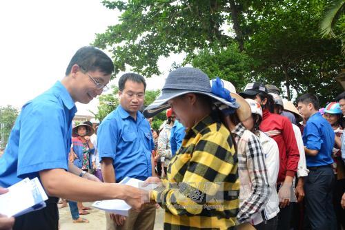 ĐỂ NGƯỜI NGHÈO THOÁT NGHÈO BỀN VỮNG