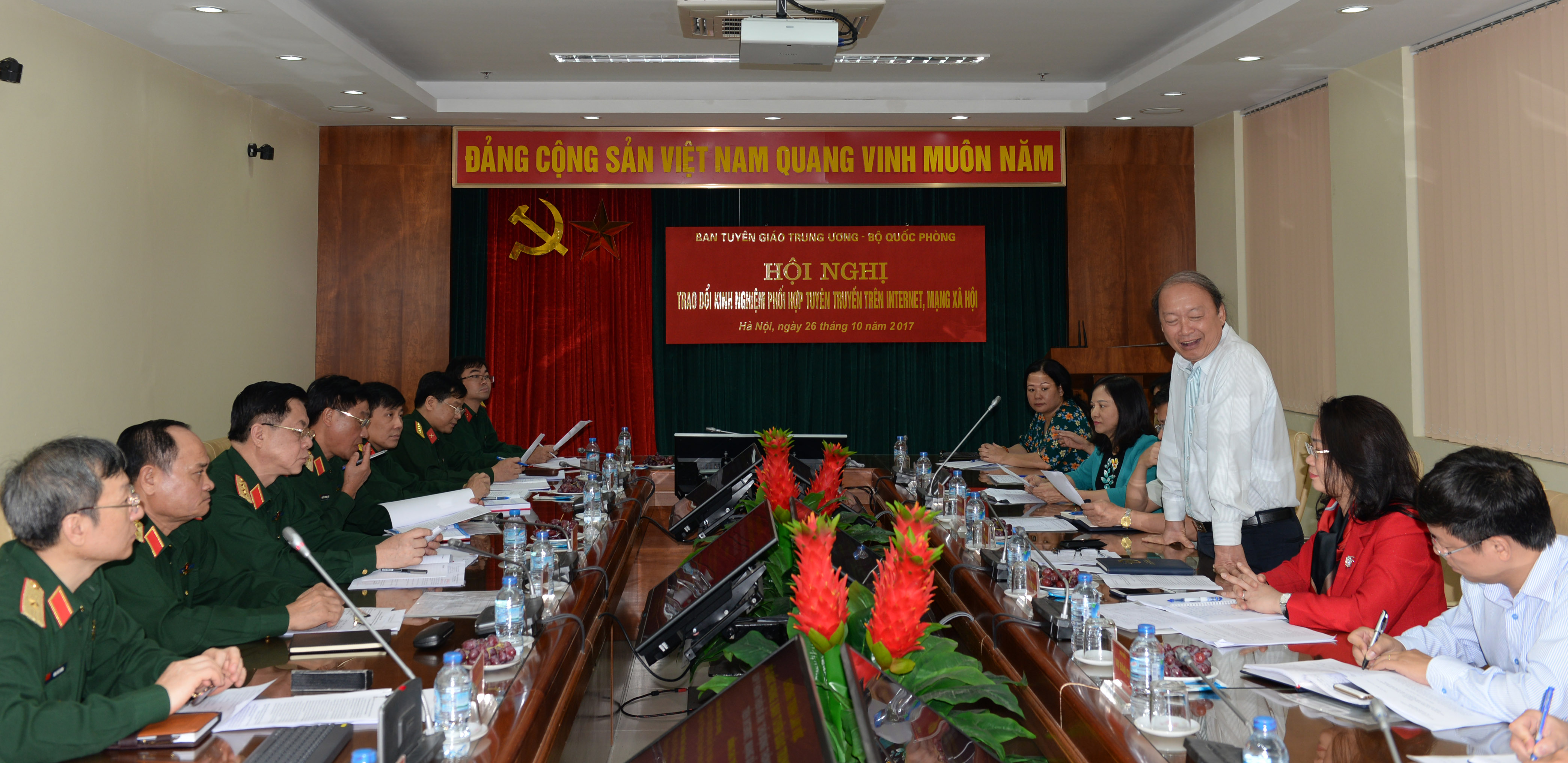 Ban Tuyên giáo Trung ương và Bộ Quốc phòng phối hợp tuyên truyền trên internet, mạng xã hội