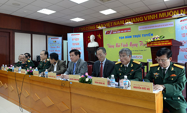 “Sáng mãi Cách mạng Tháng Mười Nga”
