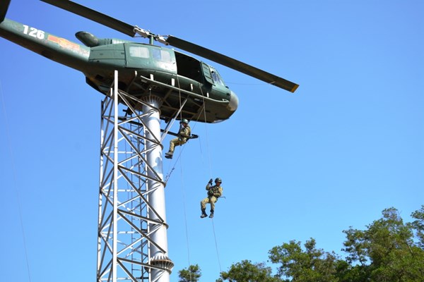 Bản lĩnh bộ đội Đặc công Hải quân