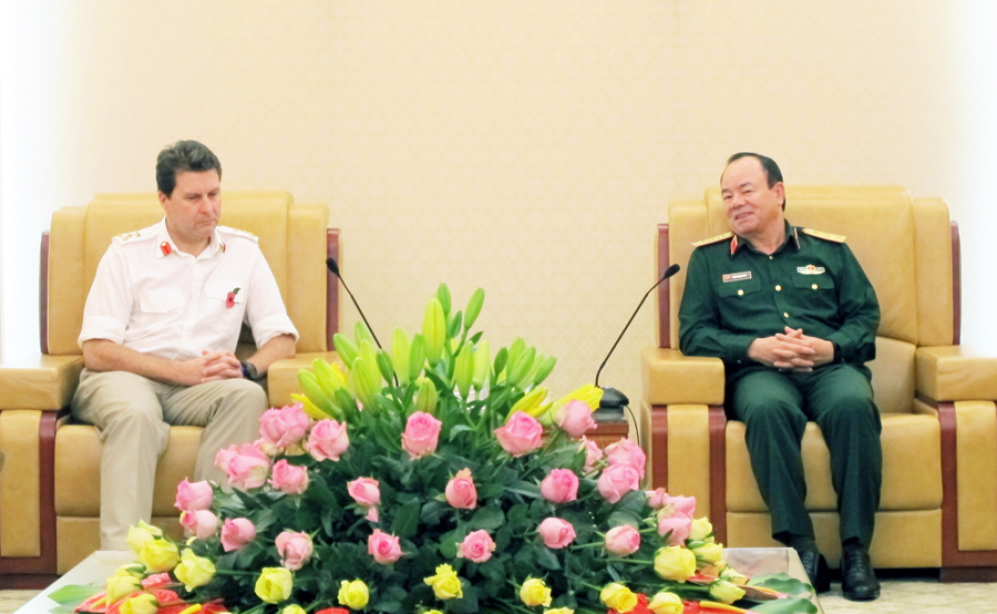 Tăng cường hợp tác quốc phòng Việt Nam-Anh