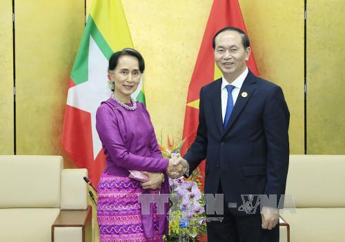 Chủ tịch nước Trần Đại Quang gặp song phương các lãnh đạo, nguyên thủ quốc gia tham dự APEC 2017