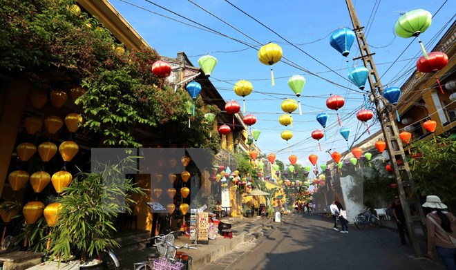 SẮC MÀU VIỆT NAM