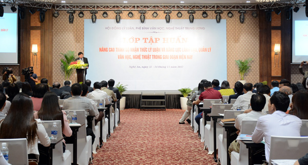 Hơn 200 học viên tham dự tập huấn lý luận phê bình văn học nghệ thuật