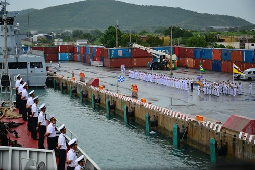 Tàu 012 - Lý Thái Tổ cập cảng Thái Lan tham dự AMNEX-1 và IFR 2017