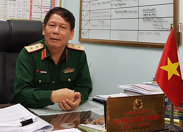 Vị tướng yêu thơ và 