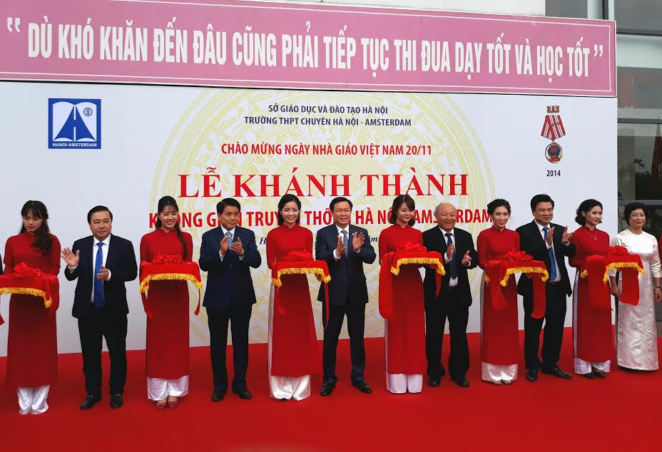 Khai trương “Không gian truyền thống Hà Nội – Amsterdam”
