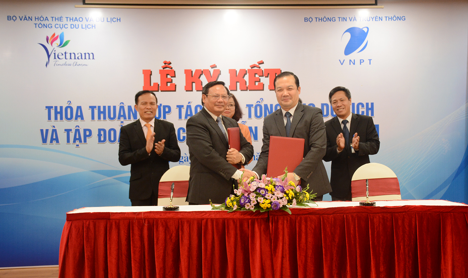 Tổng cục Du lịch và Tập đoàn Bưu chính Viễn thông Việt Nam hợp tác phát triển du lịch thông minh