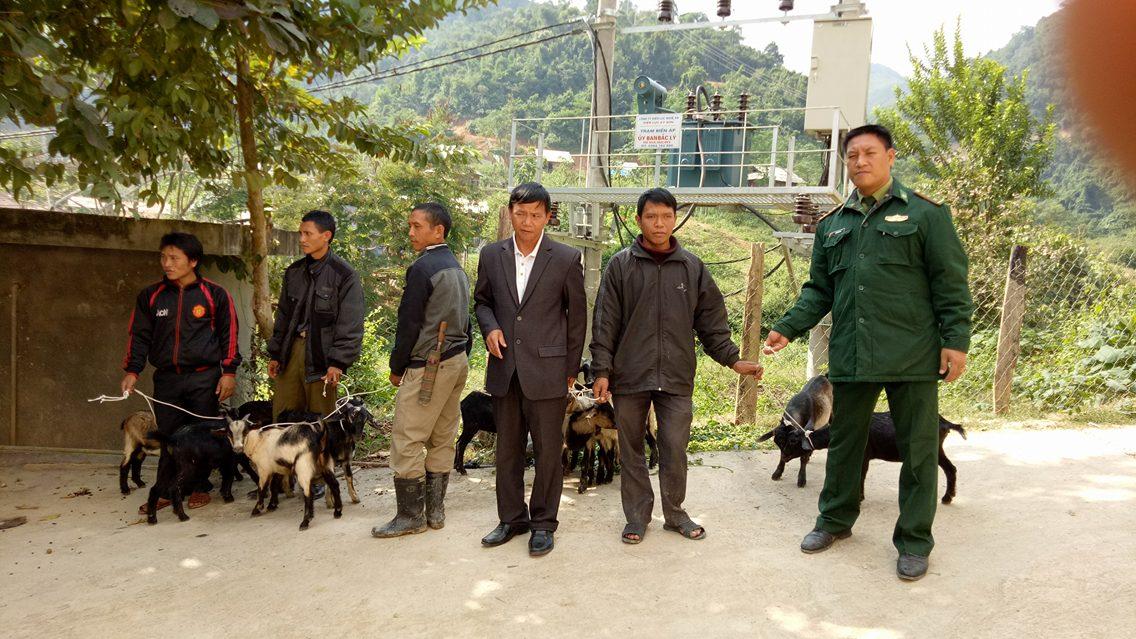 Hỗ trợ 137 triệu đồng giúp đỡ 3 xã nghèo