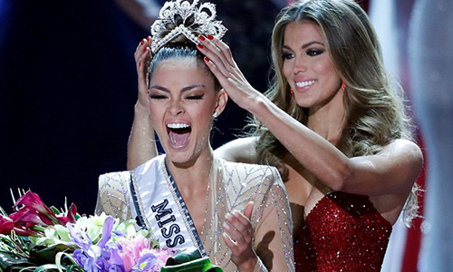 Thí sinh Nam Phi đăng quang Hoa hậu Hoàn vũ 2017