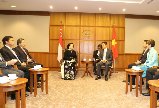 Chủ tịch Quốc hội Nguyễn Thị Kim Ngân hội đàm với Chủ tịch Quốc hội Singapore