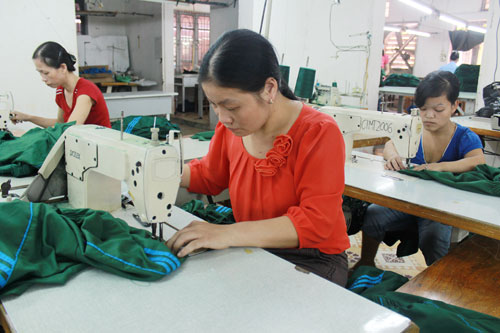 Tạo việc làm cho người khuyết tật: Không dễ nhưng phải làm