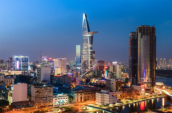 LÀM GÌ ĐỂ HAI “ĐẦU TÀU” TĂNG TỐC?