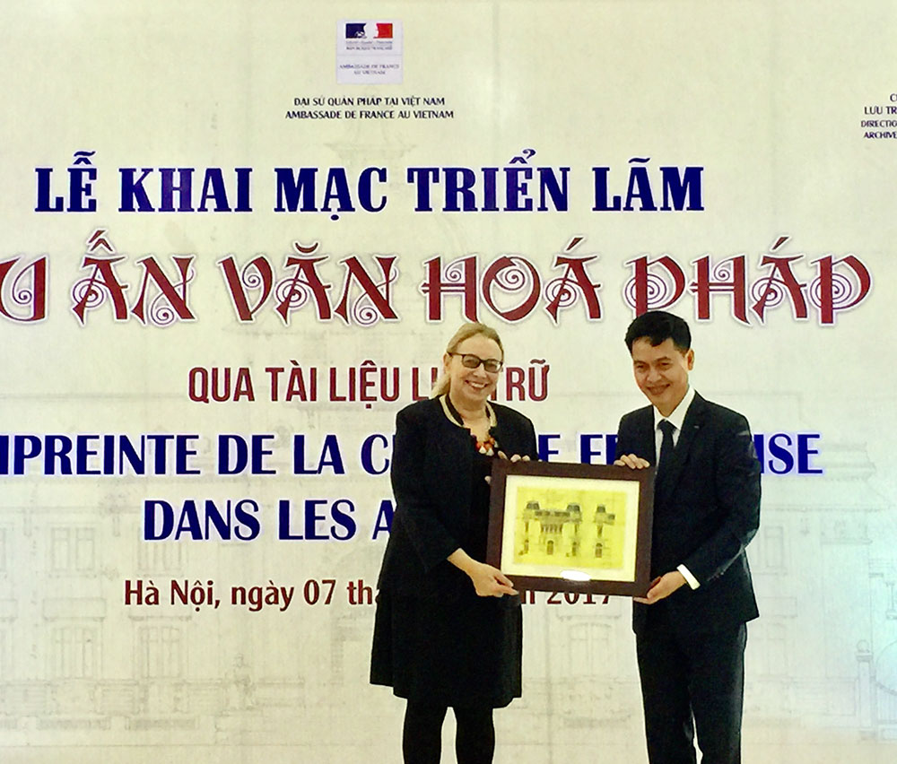Khai mạc Triển lãm 