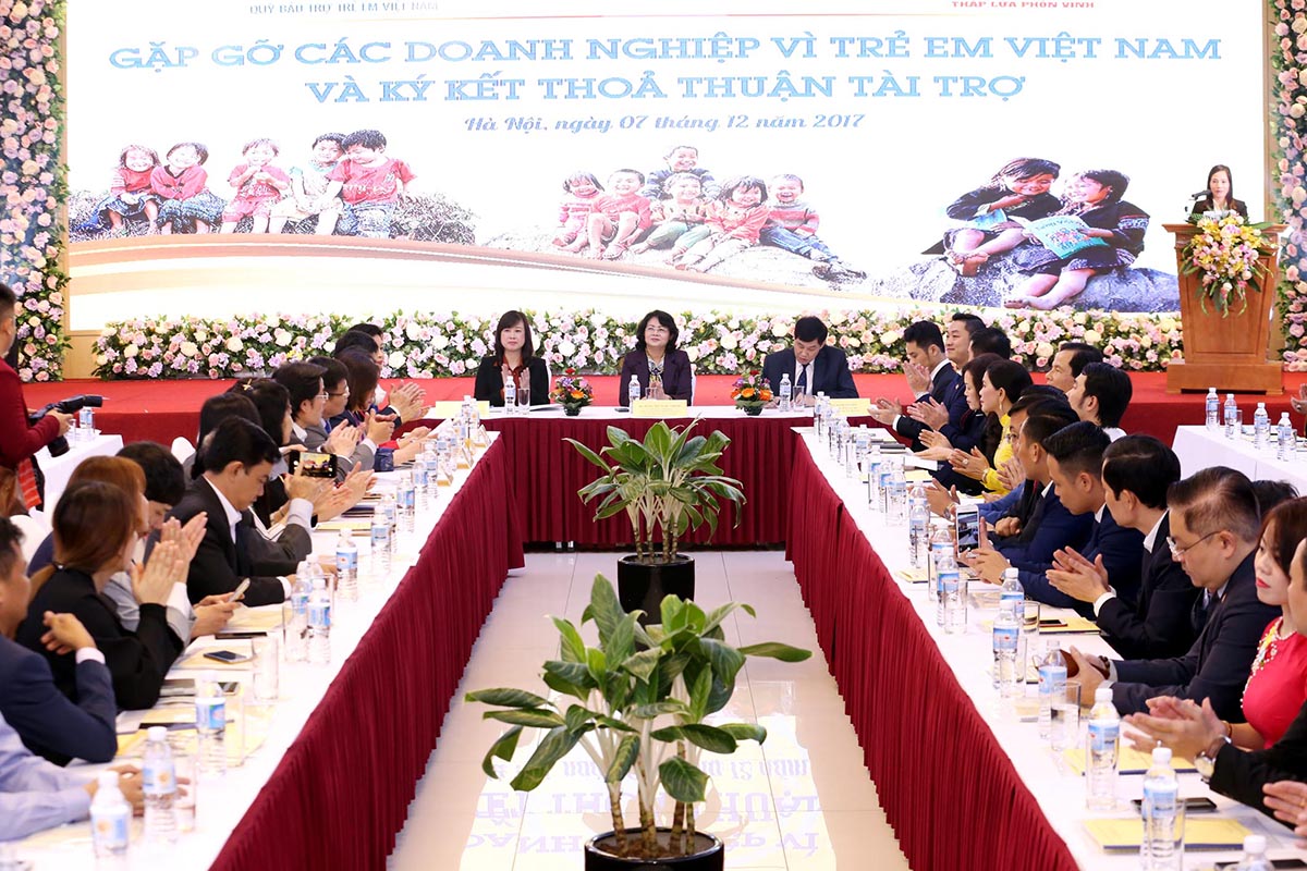 Gần 160 tỷ đồng cam kết hỗ trợ trẻ em Việt Nam có hoàn cảnh đặc biệt, khó khăn