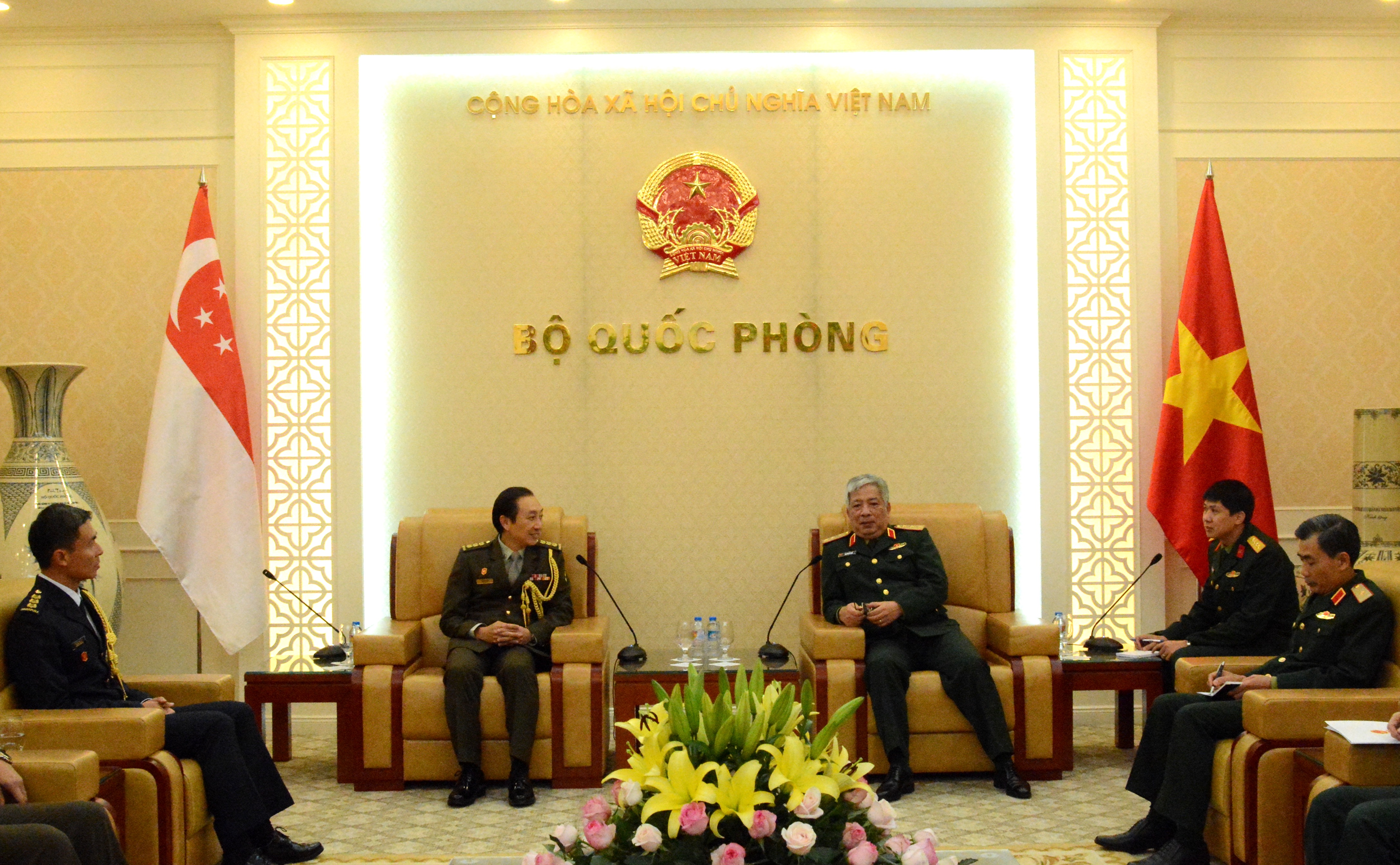 Thúc đẩy hợp tác quốc phòng Việt Nam-Singapore đi vào chiều sâu