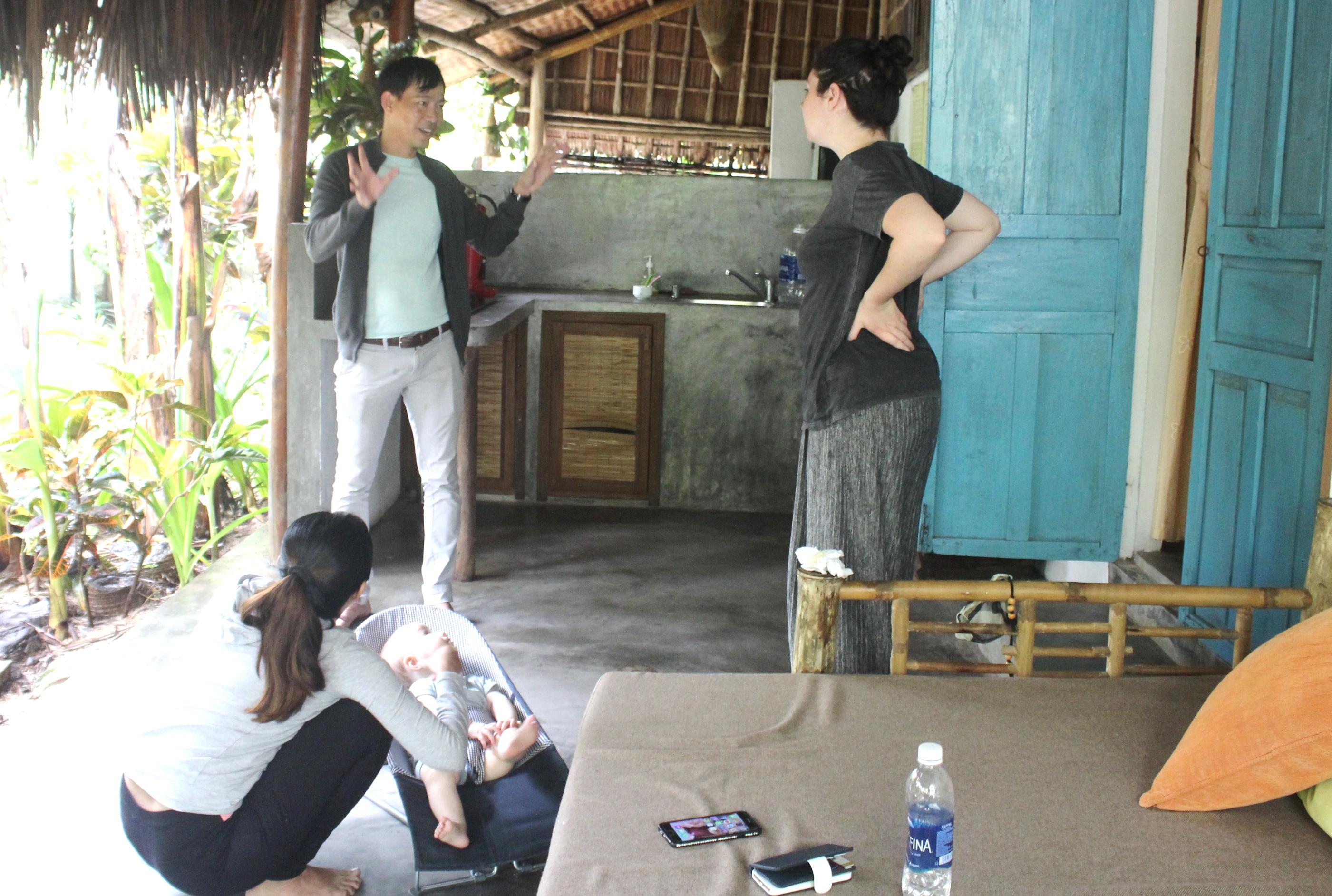 Biến xóm chài thành 