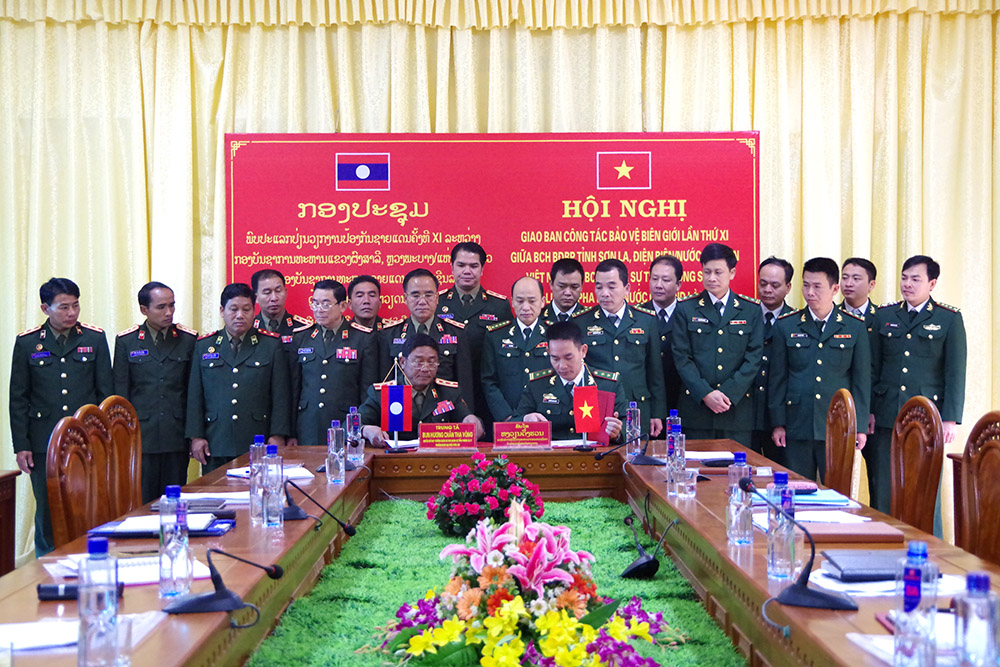 Phối hợp hiệu quả bảo vệ an ninh trật tự khu vực biên giới Việt Nam - Lào