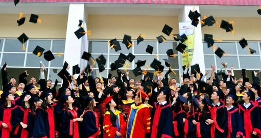 Sinh viên tài năng và lẽ công bằng