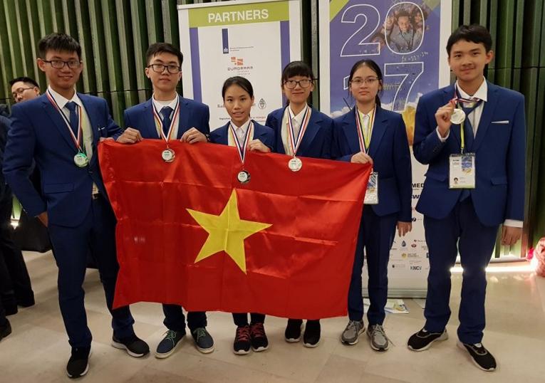 6 học sinh Việt Nam giành huy chương Olympic khoa học trẻ quốc tế