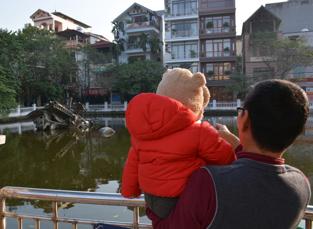 Truyền thống yêu nước và tinh thần dũng cảm, mưu trí, sáng tạo của cha anh được người dân Ngọc Hà (Hà Nội) giáo dục, truyền thụ cho con cháu từ những hình thức giáo dục trực quan, sinh động ngay từ bên bờ hồ này. Đây cũng là điểm tham quan hấp dẫn của du khách, đặc biệt là khách quốc tế khi đến Hà Nội.