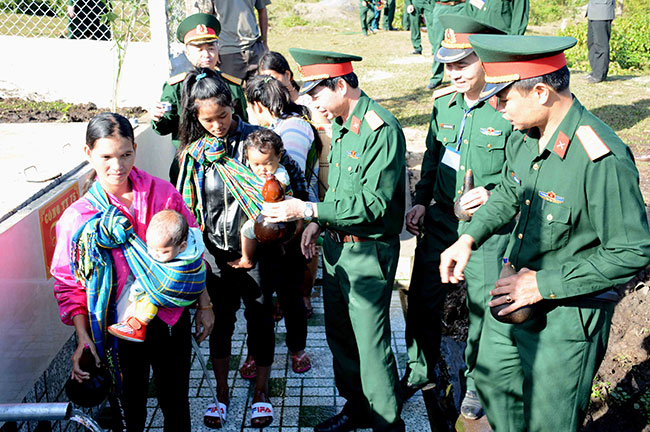 Công ty 75: Khánh thành và bàn giao công trình nước sạch cho người dân vùng biên giới