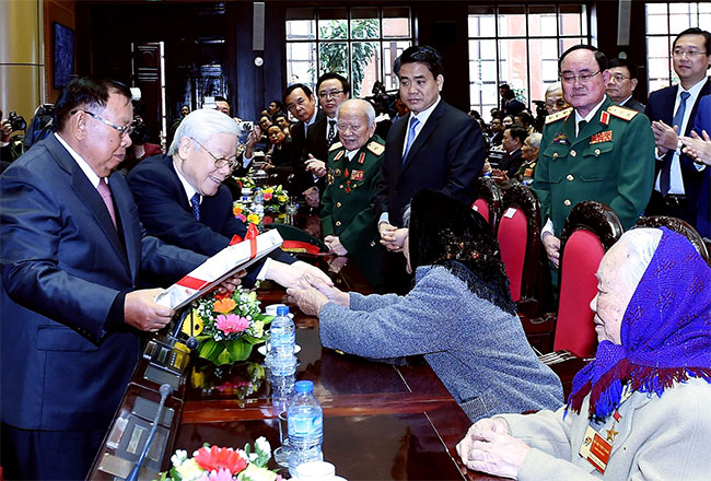 Tổng bí thư Nguyễn Phú Trọng, Chủ tịch nước Trần Đại Quang tham gia hoạt động, hội kiến Tổng Bí thư, Chủ tịch nước Lào Bun-nhăng Vo-la-chít