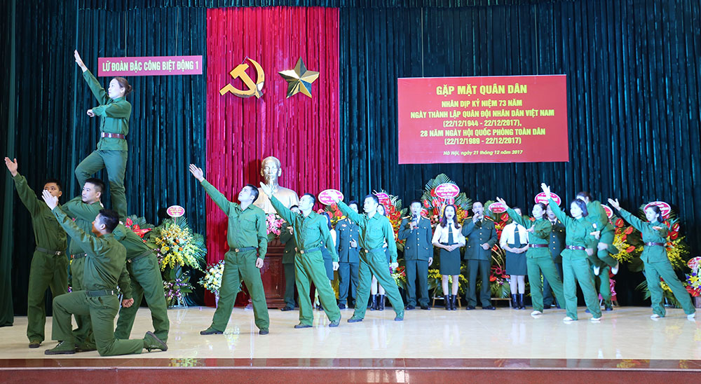 Lữ đoàn Đặc công Biệt động 1 tổ chức gặp mặt quân dân
