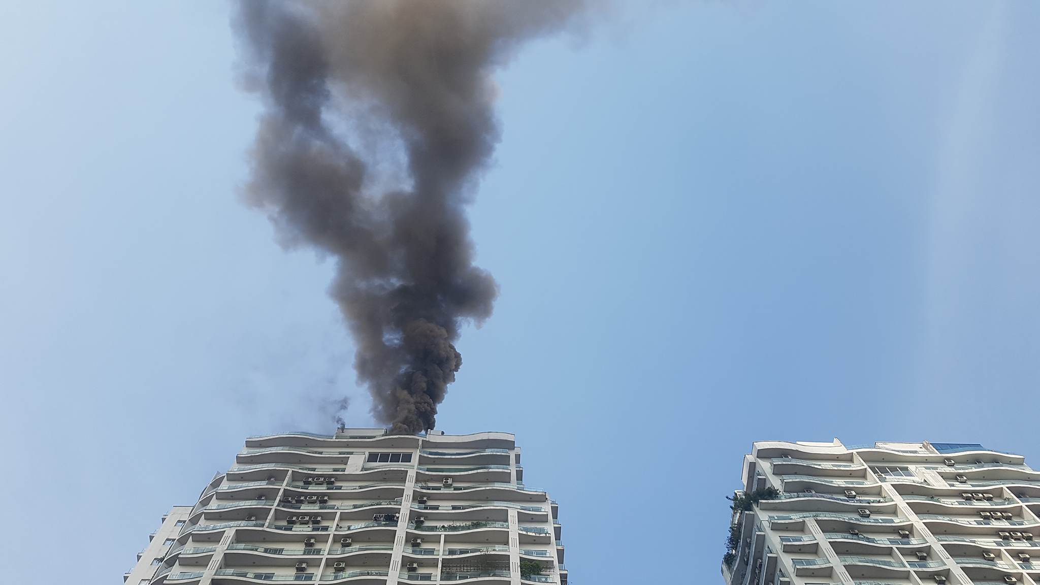 Hỏa hoạn tại chung cư Golden Westlake trên phố Hoàng Hoa Thám, Hà Nội