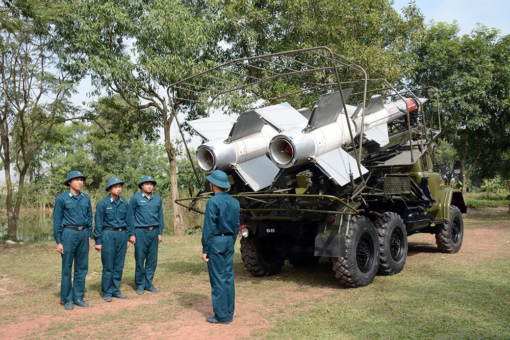 Triển khai nhiệm vụ chiến đấu.