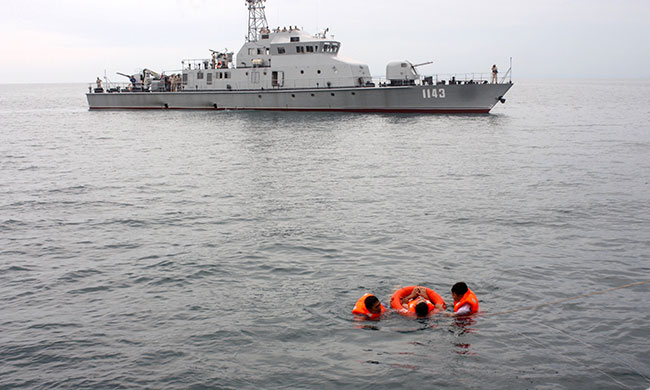 Hải quân Việt Nam tuần tra chung với Hải quân Hoàng gia Campuchia