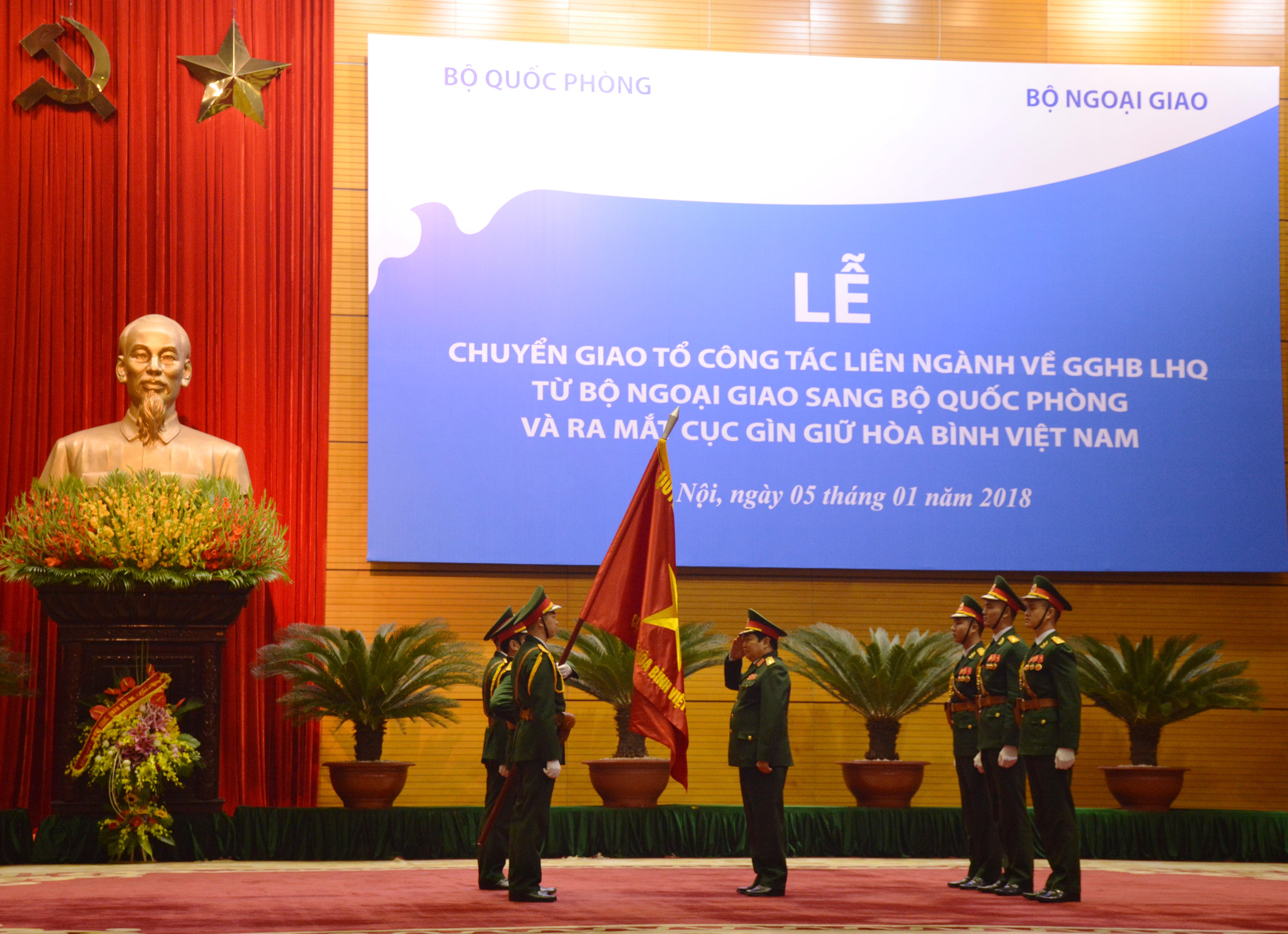 Chuyển giao Tổ công tác liên ngành về gìn giữ hòa bình LHQ sang Bộ Quốc phòng và ra mắt Cục Gìn giữ hòa bình Việt Nam