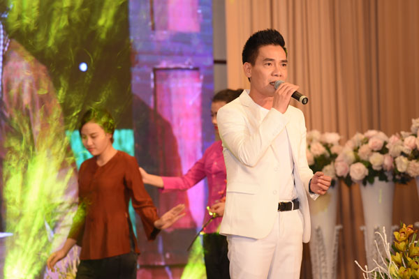 Huy Cường tri ân khán giả bằng album ca nhạc “Thủa ấy có em”