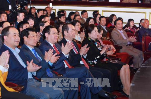 Chủ tịch nước Trần Đại Quang dự chương trình nghệ thuật “Vang mãi giai điệu Tổ quốc”