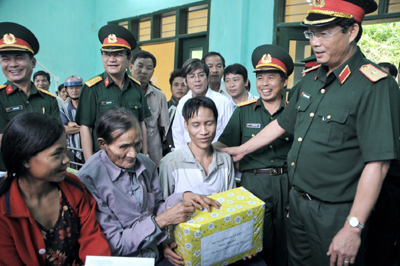 LO CHO DÂN MÙA XUÂN ẤM